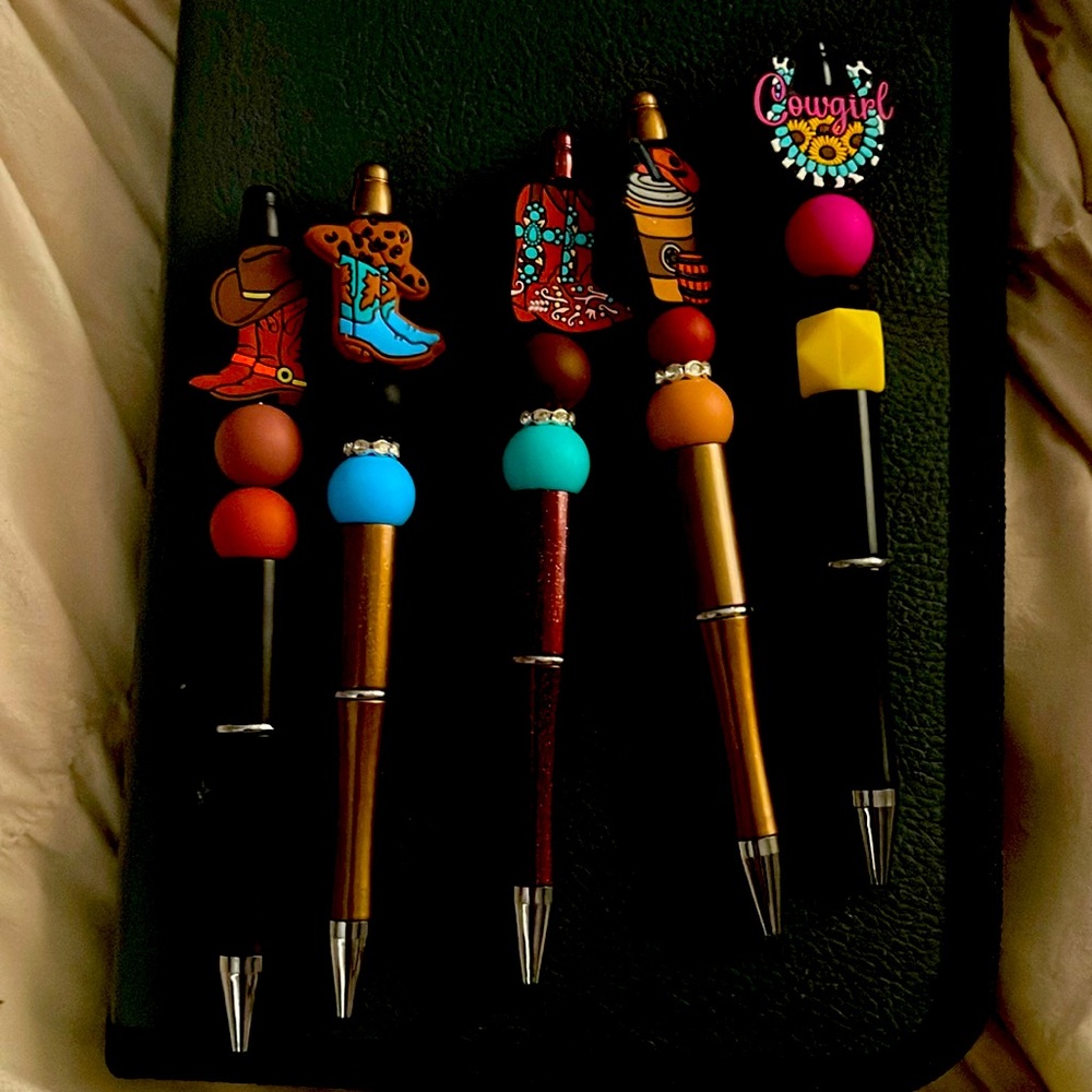 Handmade decorative ballpoint pens